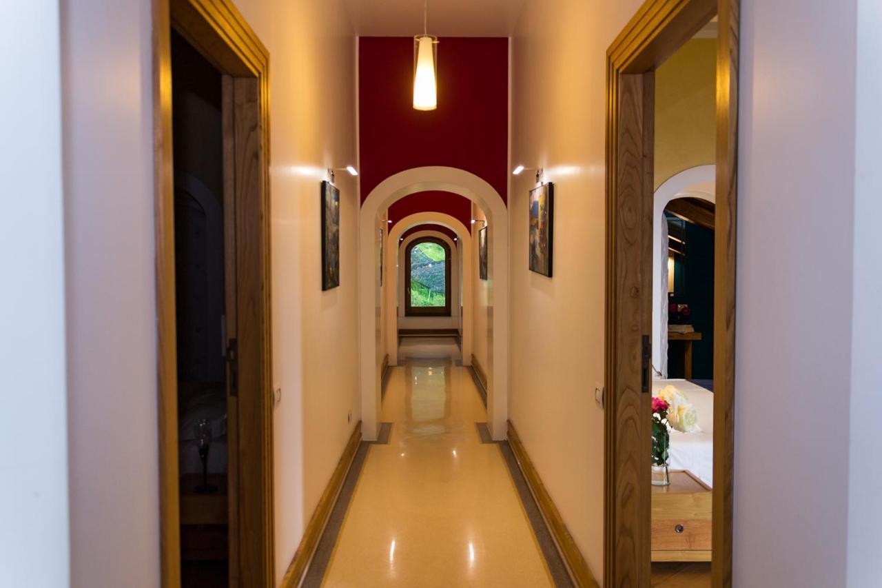 Villa Di Natale Pagani Bagian luar foto