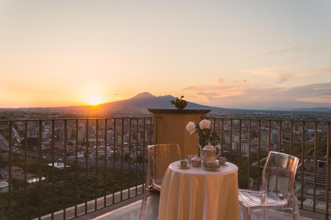 Villa Di Natale Pagani Bagian luar foto